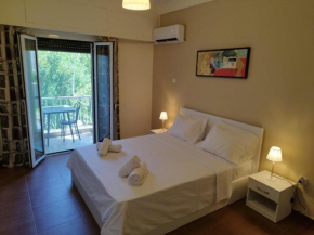 Zeus Apartment